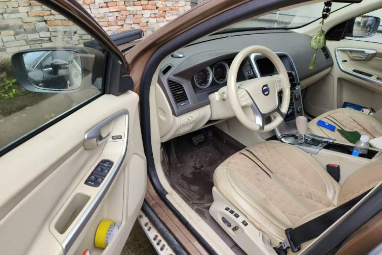 Used Volvo XC60 2011 2.0T Zhiya Edition Driver Seat