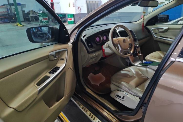 Used Volvo XC60 2011 2.0T Zhiya Edition Driver Seat