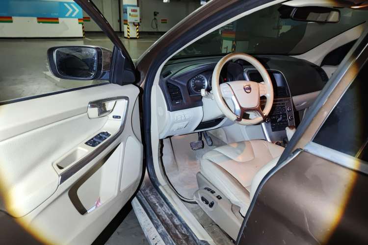 Used Volvo XC60 2011 2.0T Zhiya Edition Driver Seat