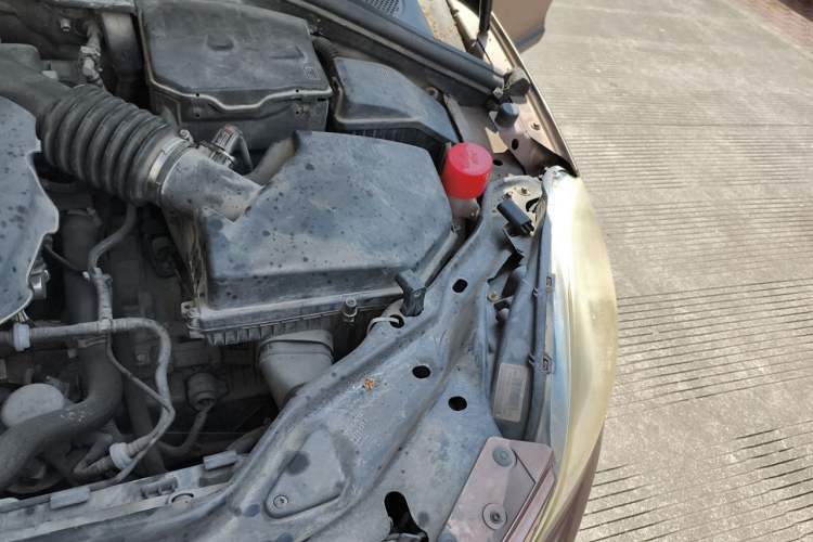 Used Volvo XC60 2011 2.0T Comfort Edition Engine Bay Left