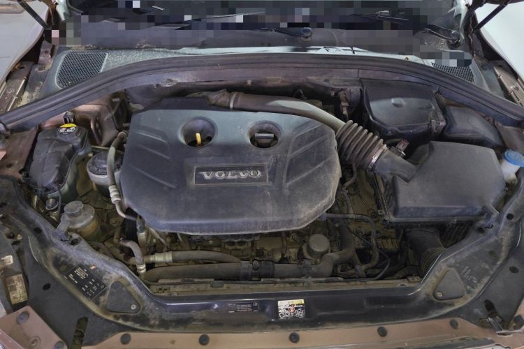 Used Volvo XC60 2011 2.0T Comfort Edition Engine Bay