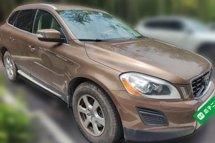 Used Volvo XC60 2011 2.0T Zhiya Edition Front Right 45 Deg