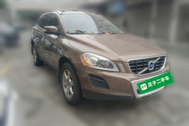 Used Volvo XC60 2011 2.0T Zhiya Edition Front Right 45 Deg