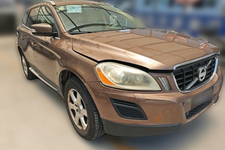 Used Volvo XC60 2011 2.0T Zhiya Edition Front Right 45 Deg