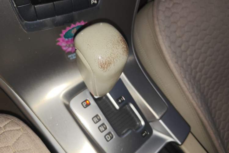 Used Volvo XC60 2011 2.0T Comfort Edition Gear Lever