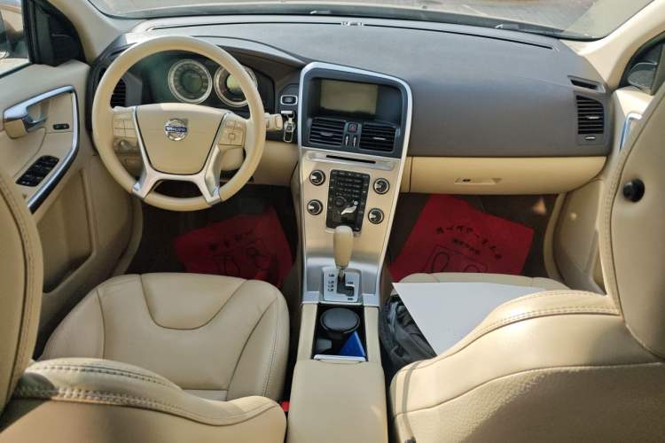 Used Volvo XC60 2011 2.0T Zhiya Edition Headliner