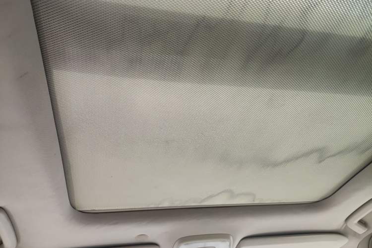 Used Volvo XC60 2011 2.0T Zhiya Edition Headliner