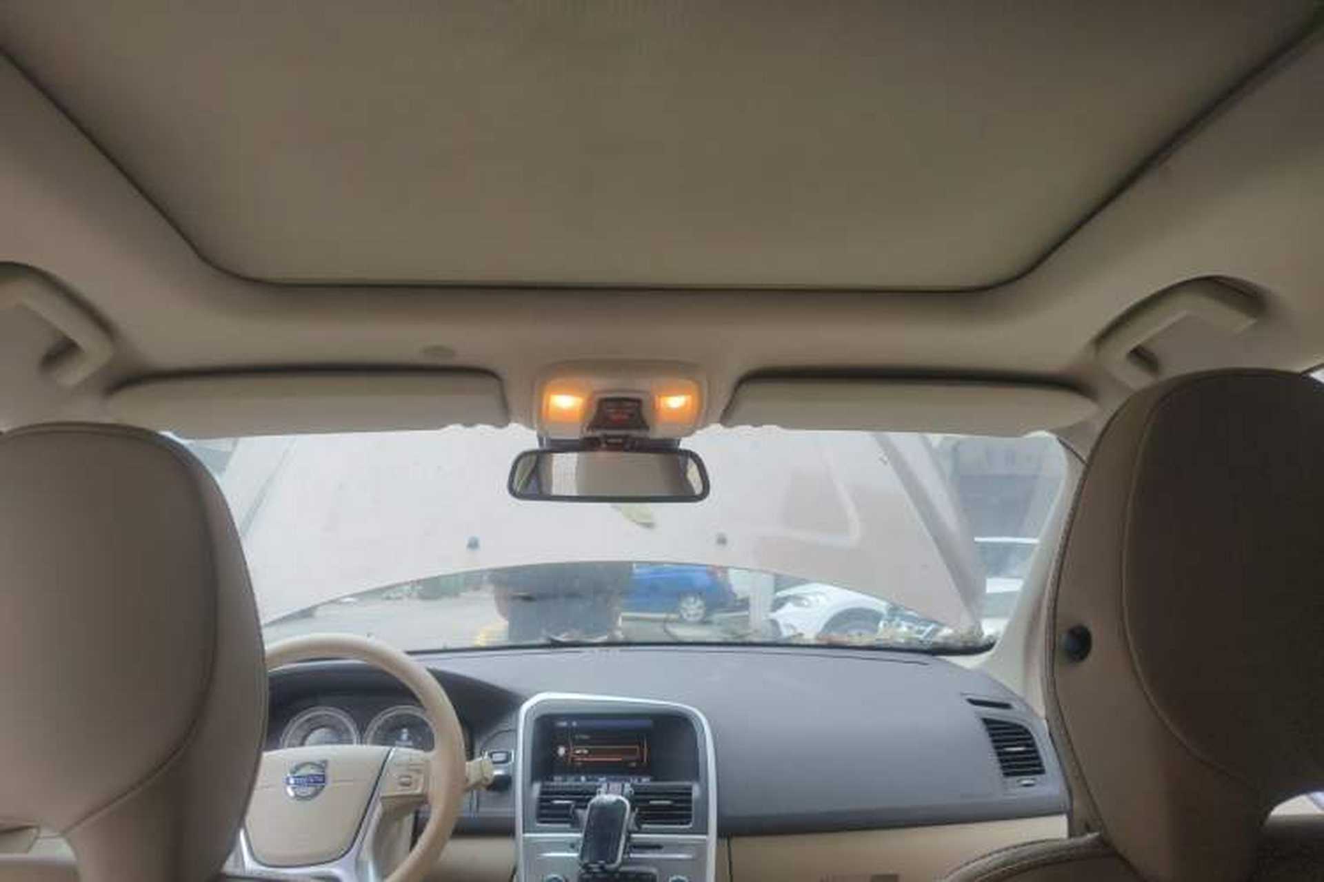 Used Volvo XC60 2011 2.0T Zhiya Edition Headliner