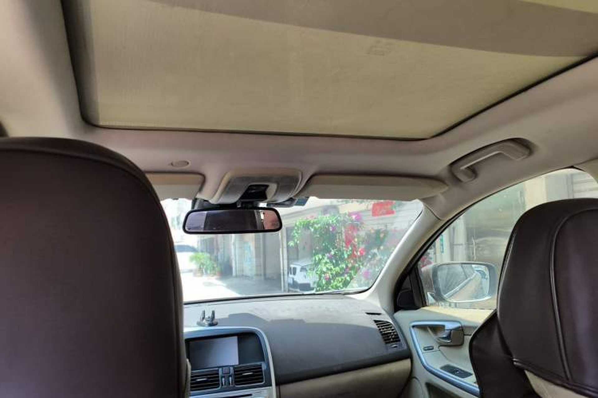 Used Volvo XC60 2011 2.0T Comfort Edition Headliner