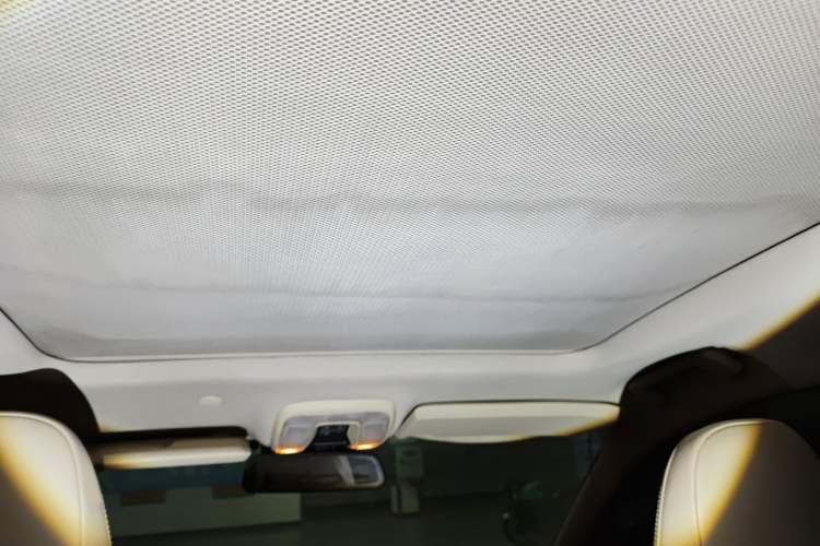 Used Volvo XC60 2011 2.0T Zhiya Edition Headliner