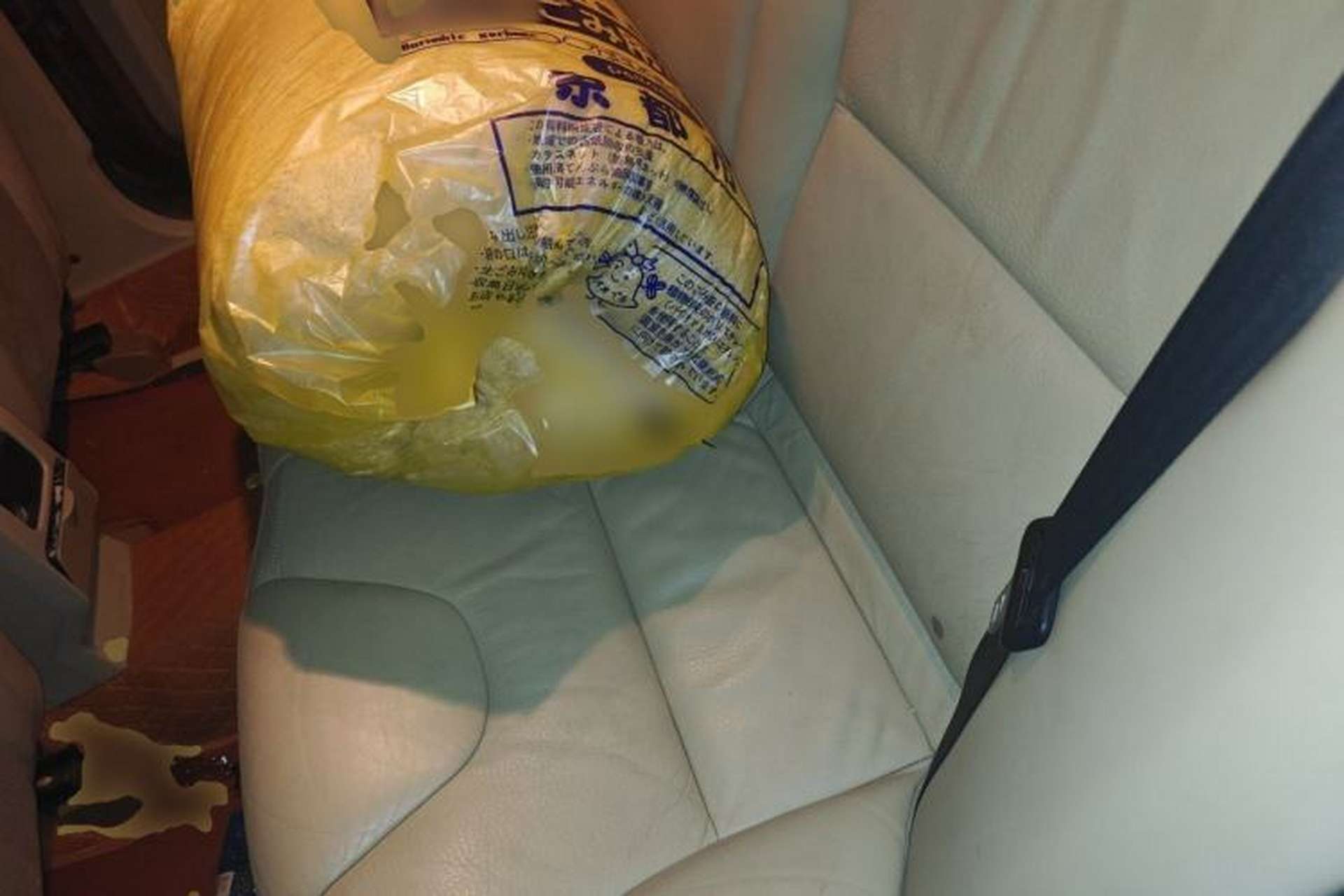 Used Volvo XC60 2011 2.0T Zhiya Edition Left Rear Seat