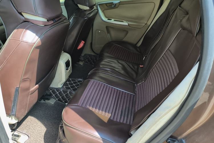 Used Volvo XC60 2011 2.0T Comfort Edition Left Rear Seat