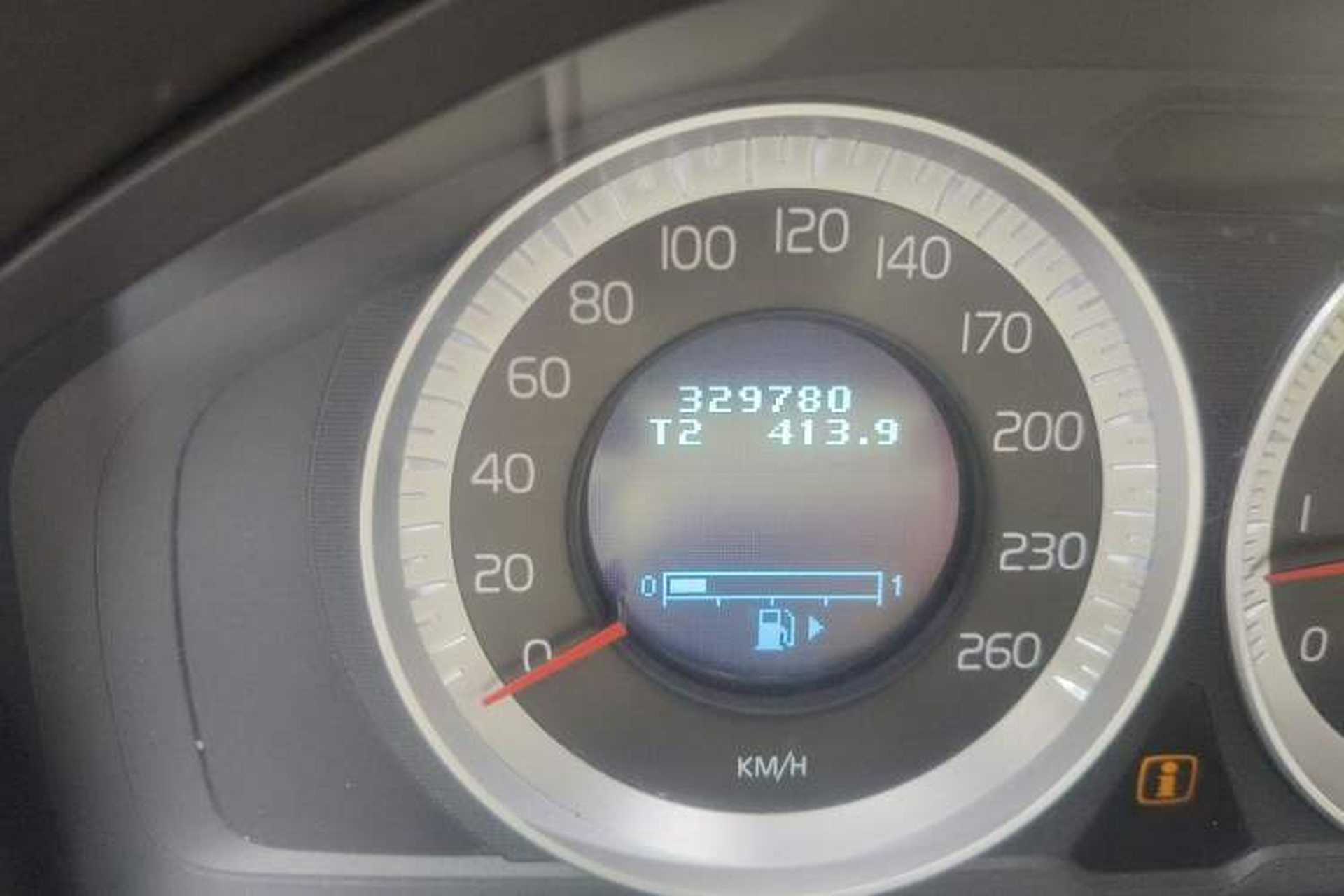 Used Volvo XC60 2011 2.0T Zhiya Edition Odometer Close Up