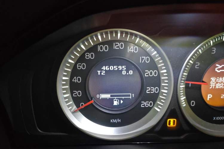 Used Volvo XC60 2011 2.0T Zhiya Edition Odometer Close Up