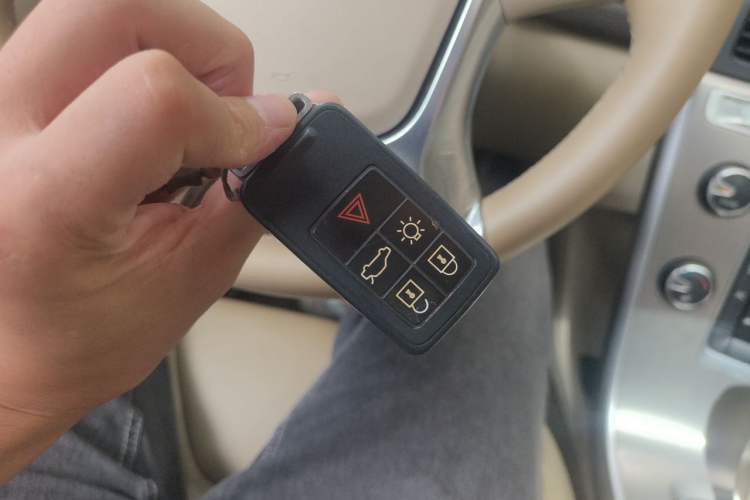 Used Volvo XC60 2011 T6 AWD Zhiya Edition Vehicle Key