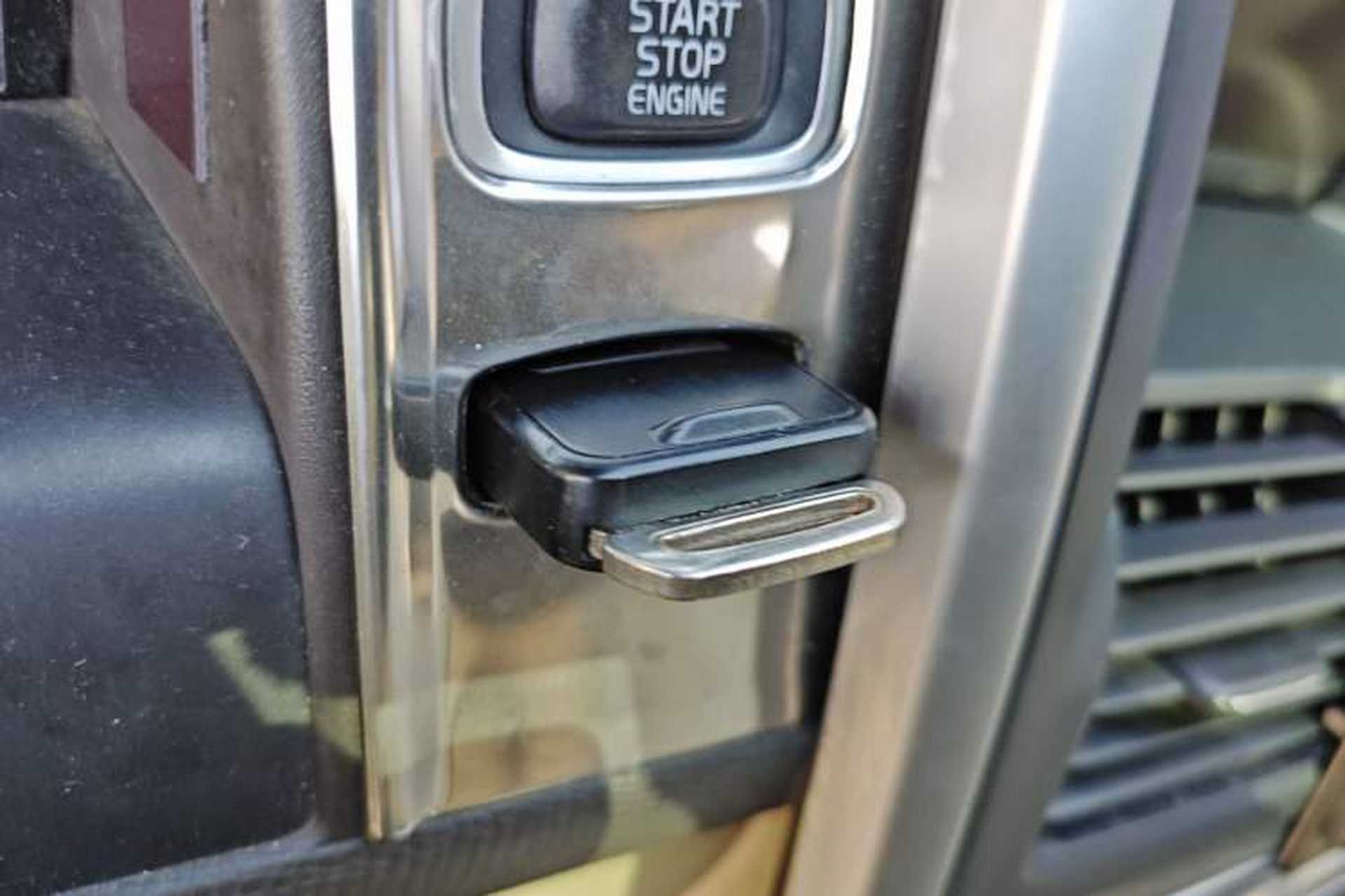Used Volvo XC60 2011 2.0T Zhiya Edition Vehicle Key