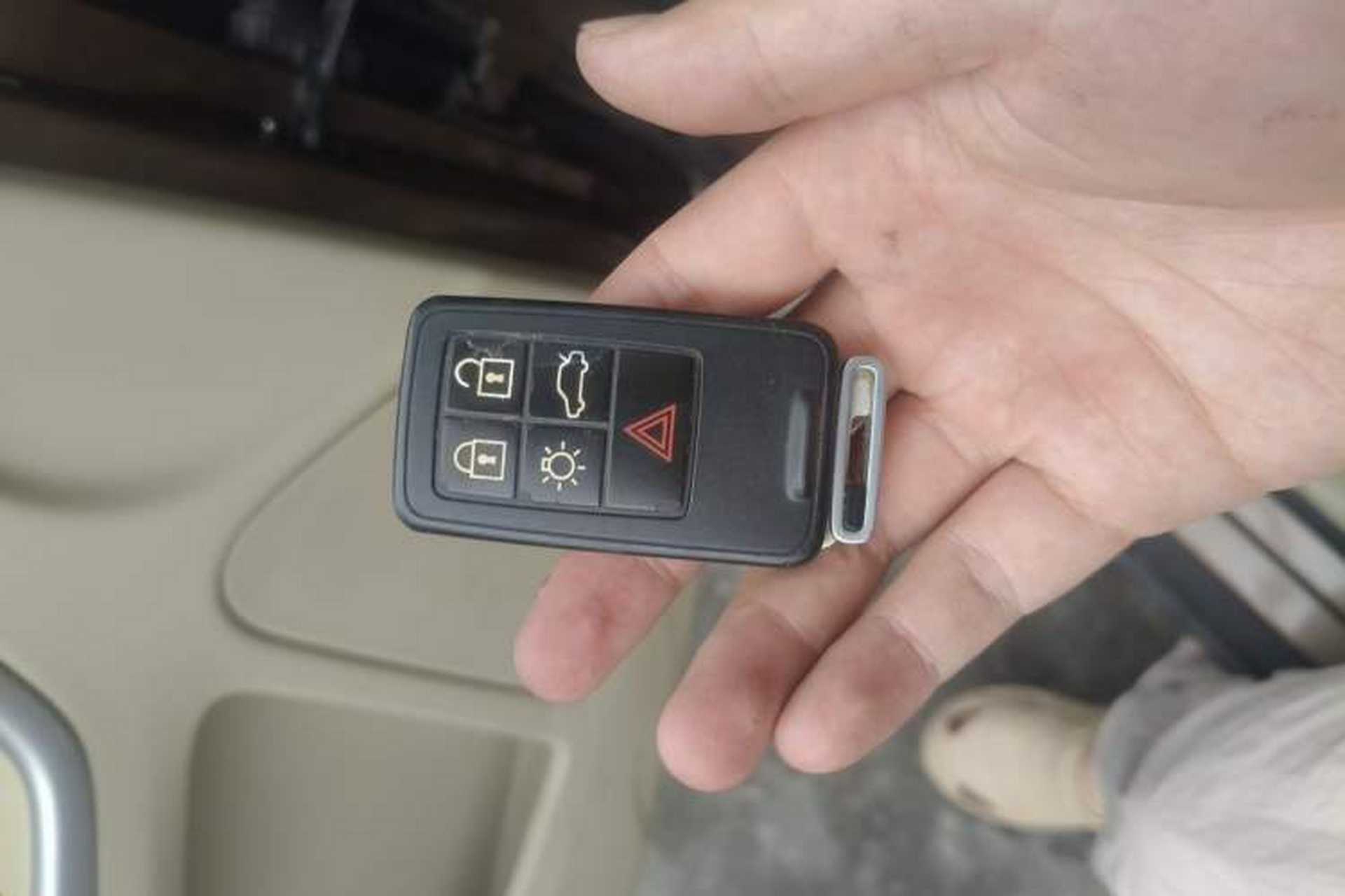 Used Volvo XC60 2011 2.0T Zhiya Edition Vehicle Key