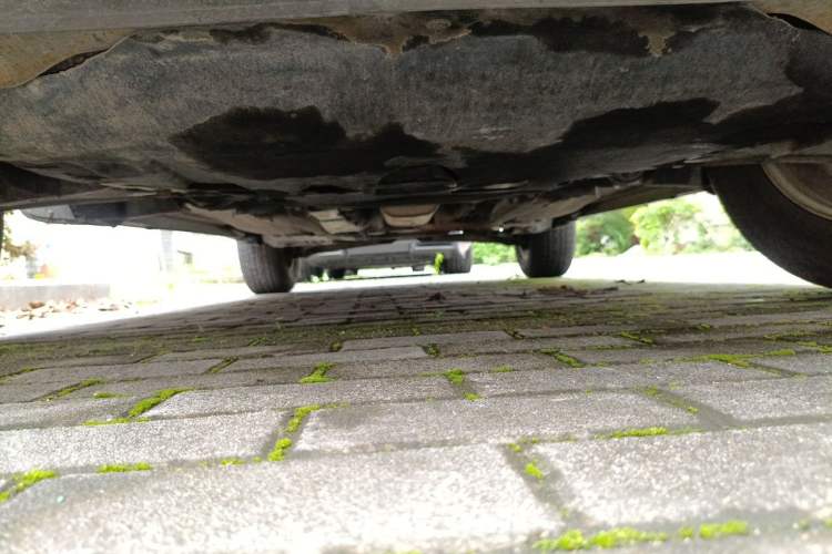 Used Volvo XC60 2011 2.0T Zhiya Edition Chassis Front