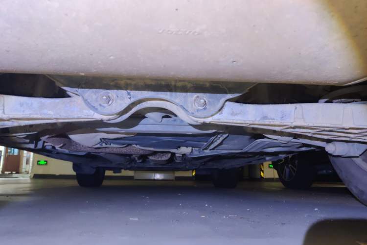 Used Volvo XC60 2011 2.0T Zhiya Edition Chassis Rear