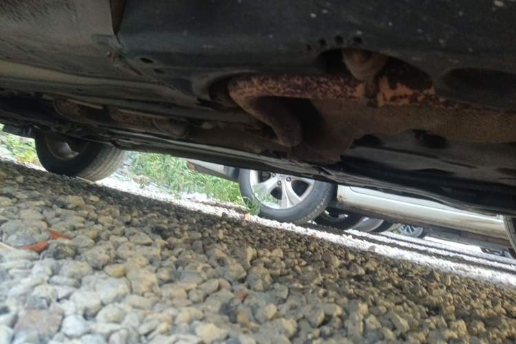 Used Volvo XC60 2011 2.0T Zhiya Edition Chassis Rear Left