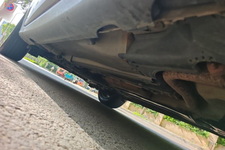Used Volvo XC60 2011 2.0T Zhiya Edition Chassis Rear Left