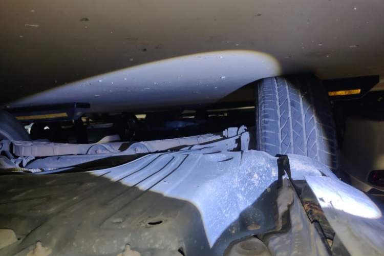 Used Volvo XC60 2011 2.0T Zhiya Edition Chassis Rear Right