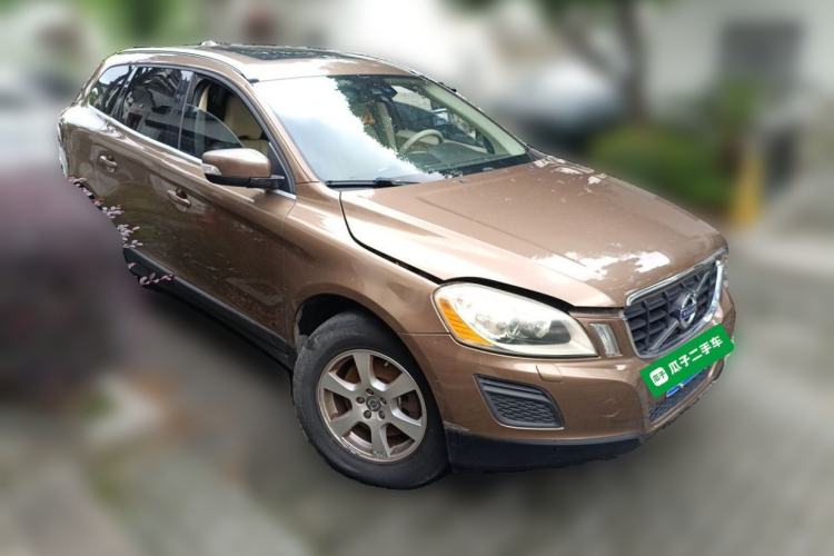 Used Volvo XC60 2011 2.0T Zhiya Edition Front Right 45 Deg