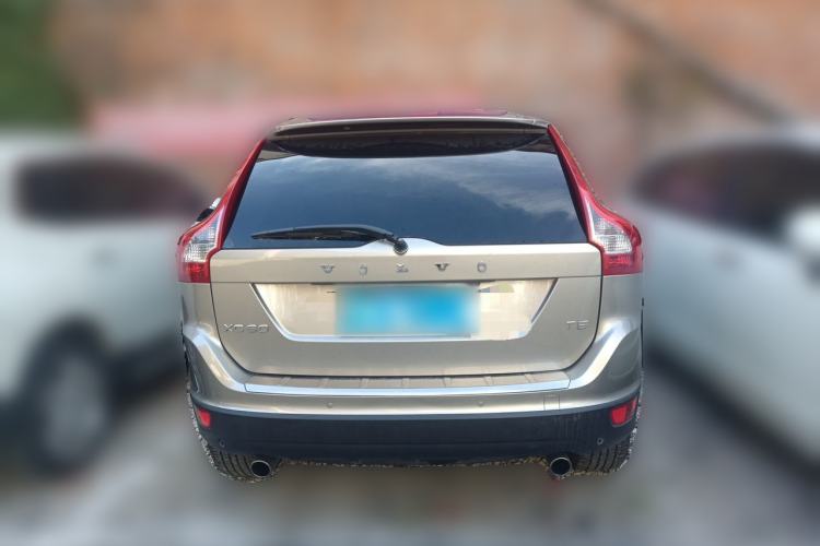 Used Volvo XC60 2011 2.0T Zhiya Edition Rear