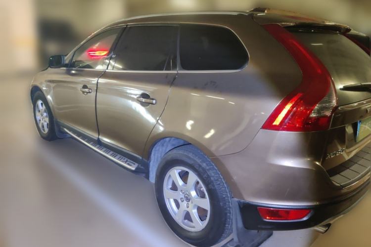 Used Volvo XC60 2011 2.0T Zhiya Edition Rear Left 45 Deg