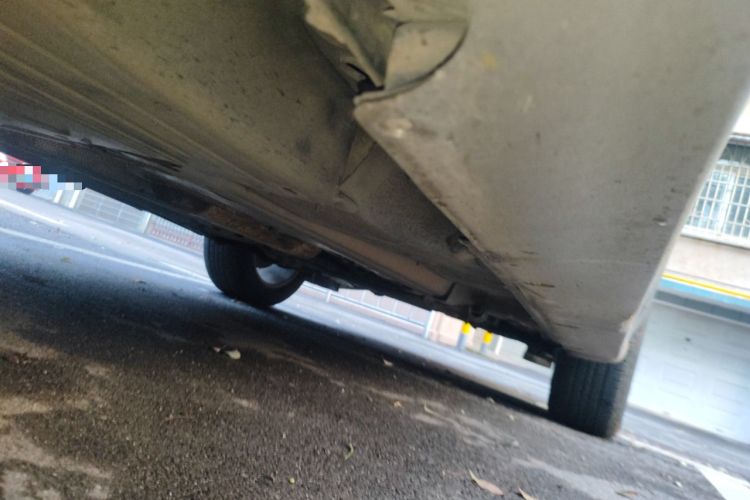 Used Volvo XC60 2011 2.0T Zhiya Edition Chassis Rear Right
