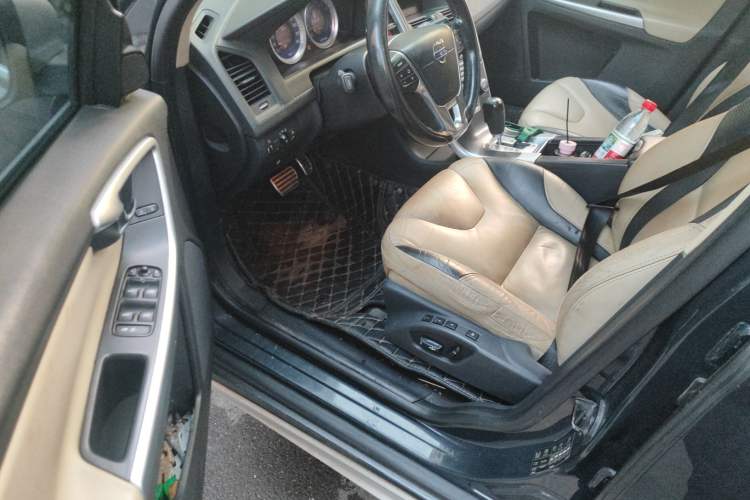 Used Volvo XC60 2011 2.0T Zhiya Edition Driver Seat
