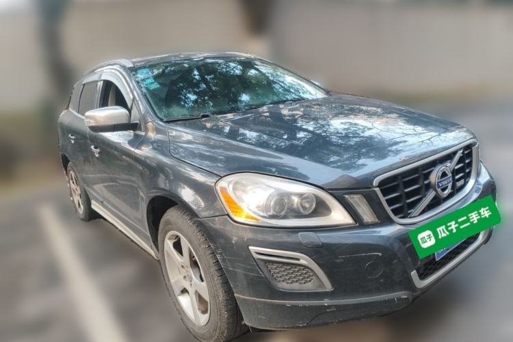 Used Volvo XC60 2011 2.0T Zhiya Edition Front Right 45 Deg