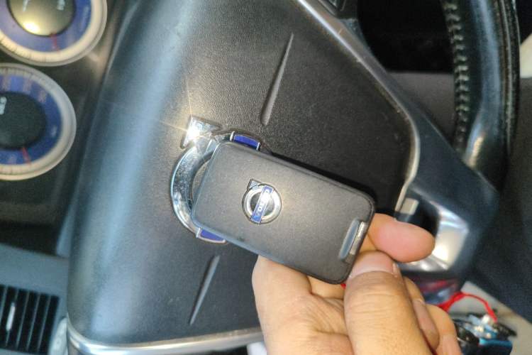 Used Volvo XC60 2011 2.0T Zhiya Edition Vehicle Key