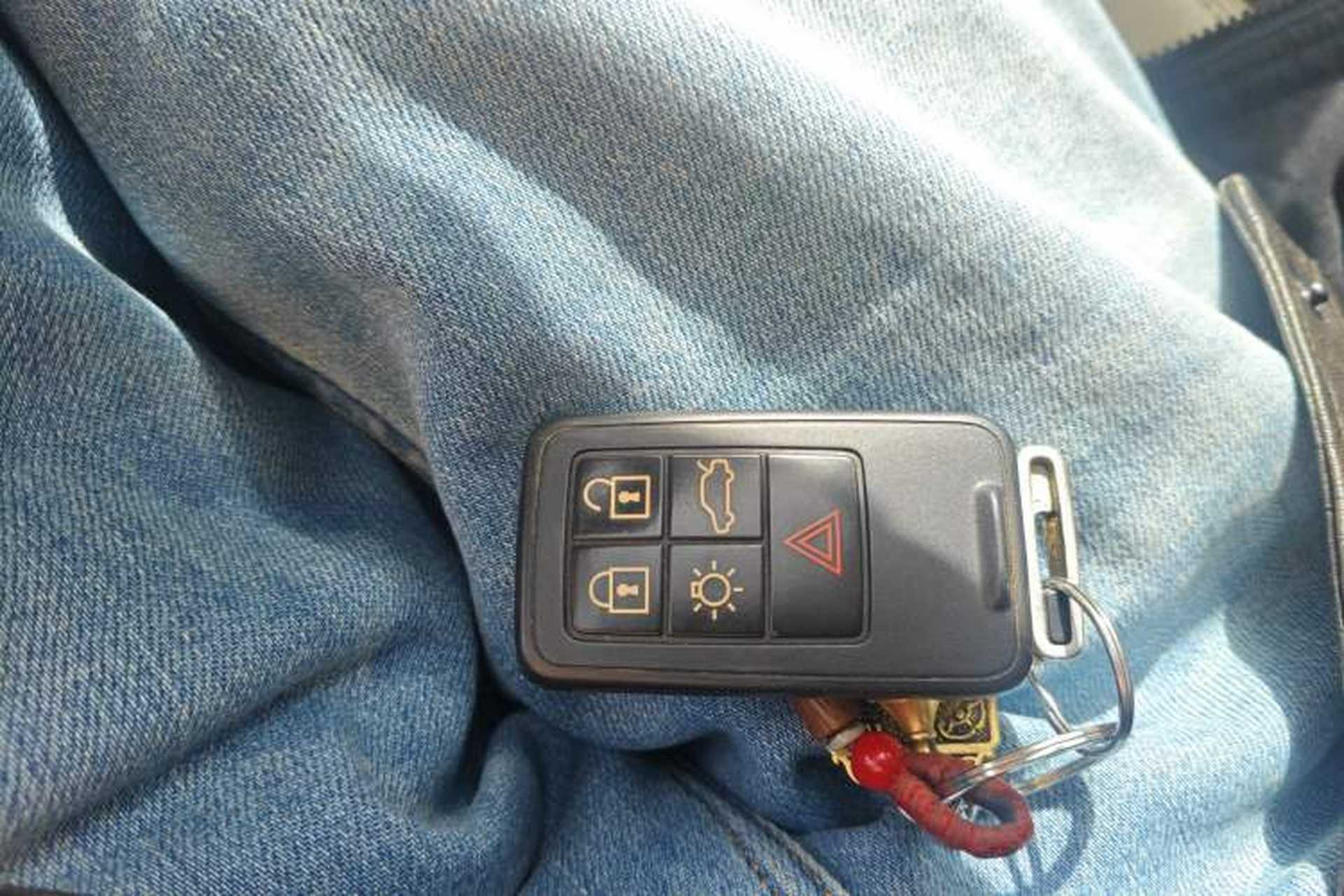Used Volvo XC60 2011 T6 AWD Zhiya Edition Vehicle Key