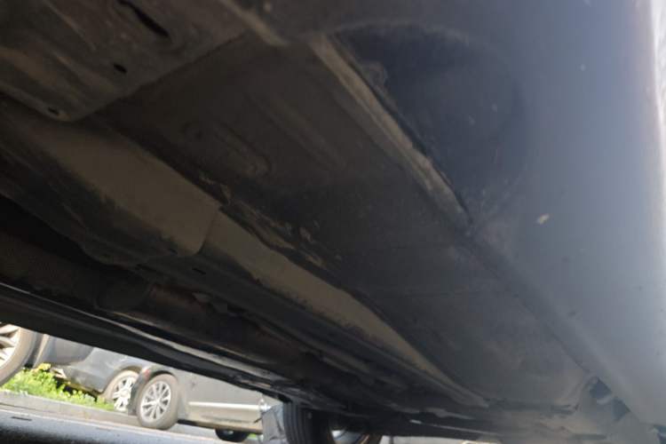 Used Volvo XC60 2011 2.0T ZhiZun Edition Chassis Front Left