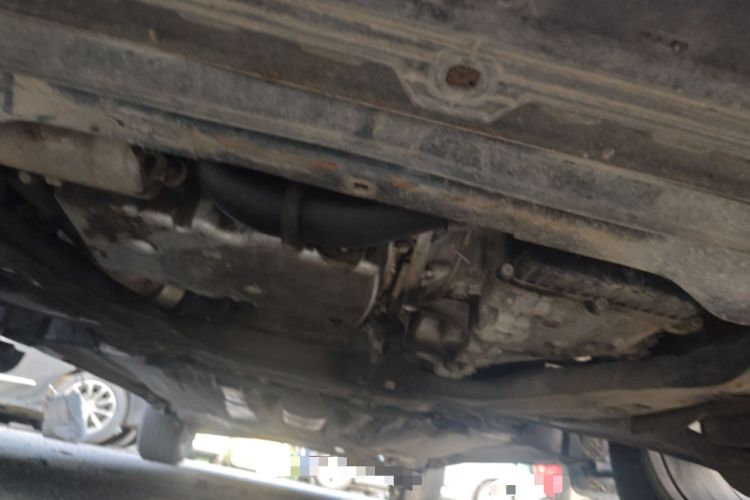 Used Volvo XC60 2011 2.0T ZhiZun Edition Chassis Front