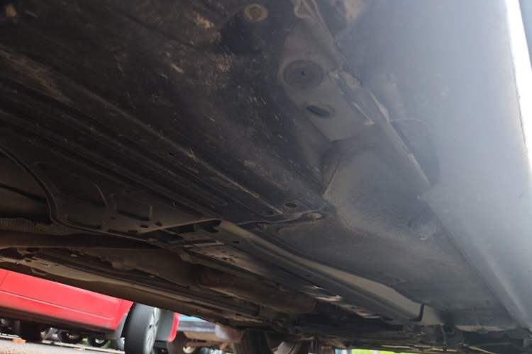 Used Volvo XC60 2011 2.0T ZhiZun Edition Chassis Rear Right