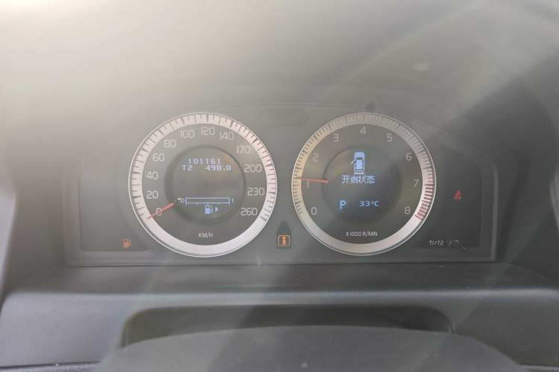 Used Volvo XC60 2011 2.0T ZhiZun Edition Instrument Cluster