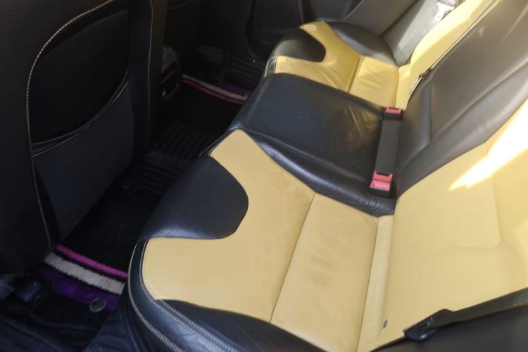 Used Volvo XC60 2011 2.0T ZhiZun Edition Left Rear Seat