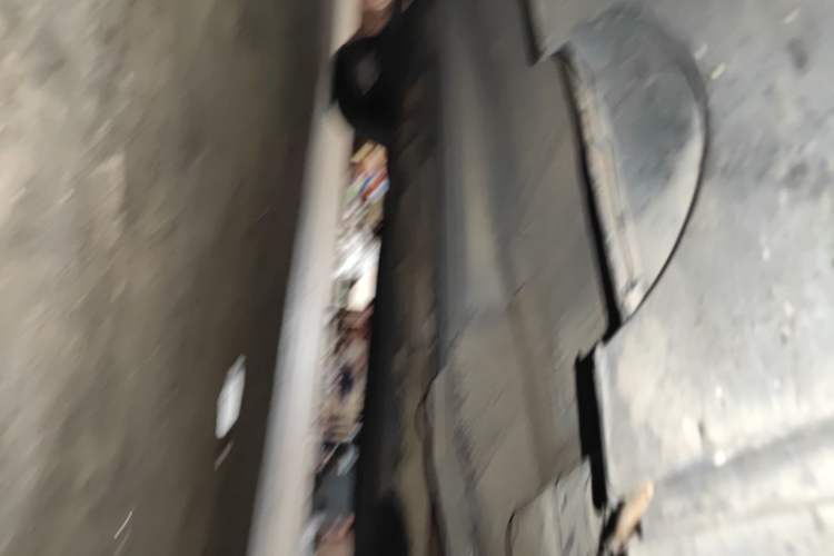 Used Volvo XC60 2011 2.0T Zhiya Edition Chassis Front Right