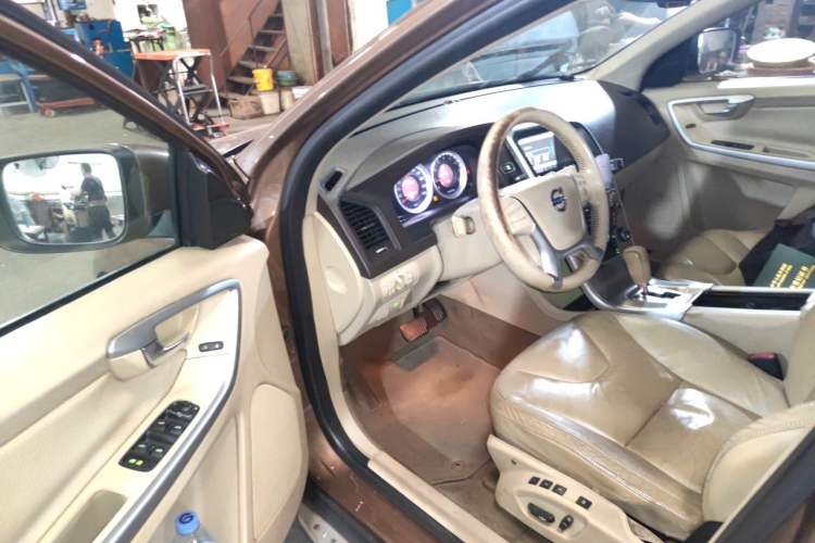Used Volvo XC60 2011 2.0T Zhiya Edition Driver Seat