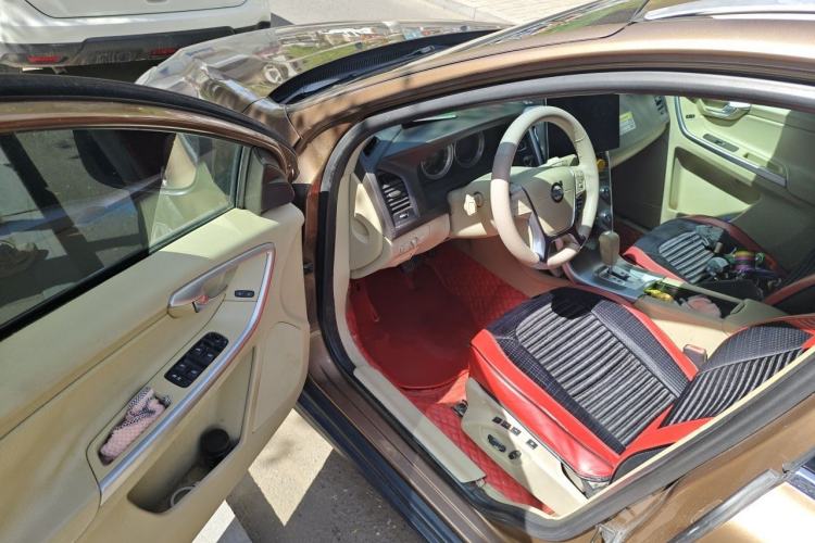 Used Volvo XC60 2011 2.0T Zhiya Edition Driver Seat