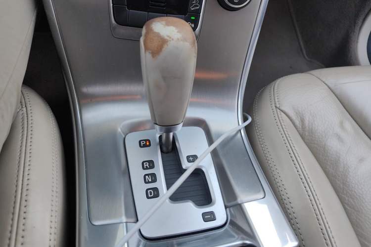 Used Volvo XC60 2011 T6 AWD Zhiya Edition Gear Lever