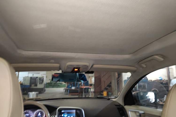 Used Volvo XC60 2011 2.0T Zhiya Edition Headliner