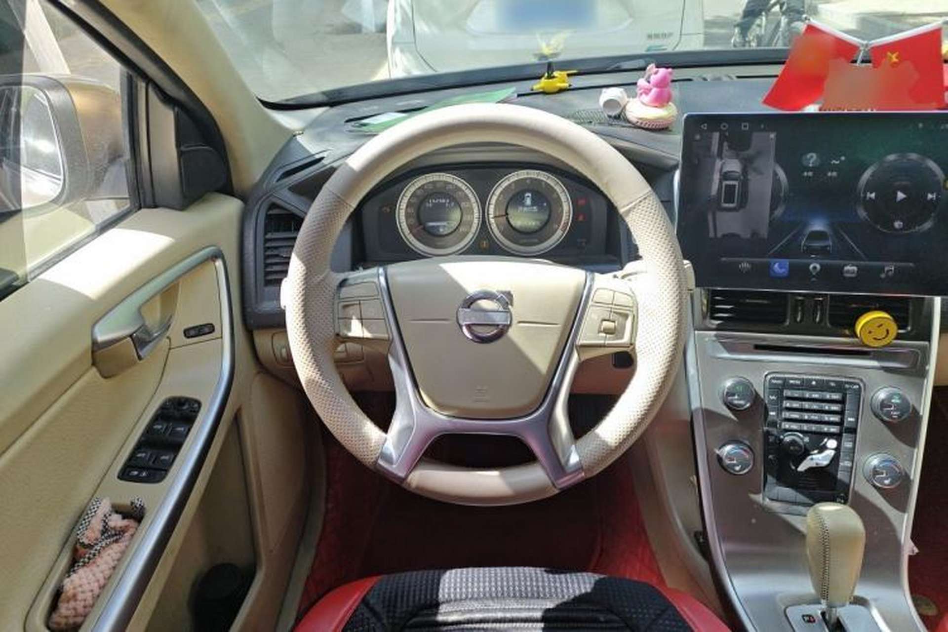 Used Volvo XC60 2011 2.0T Zhiya Edition Steering Wheel