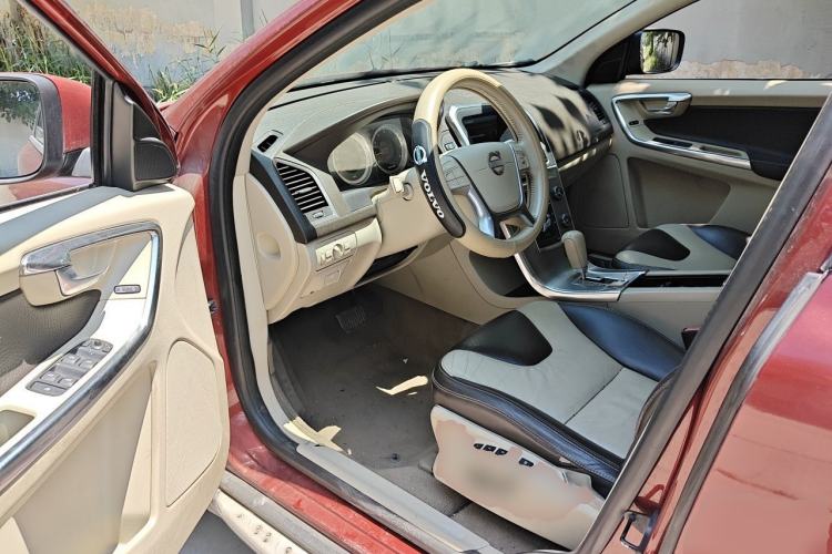 Used Volvo XC60 2011 2.0T Zhiya Edition Driver Seat