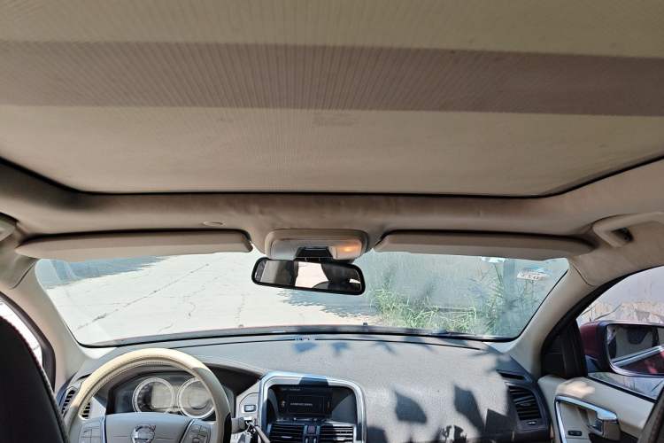 Used Volvo XC60 2011 2.0T Zhiya Edition Headliner