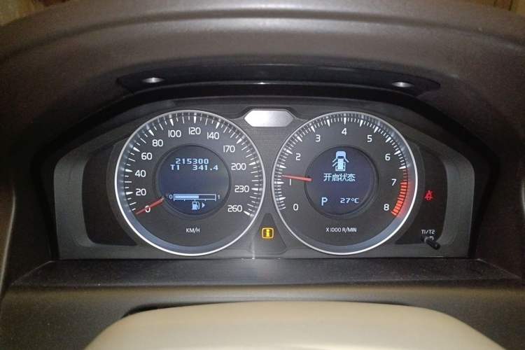 Used Volvo XC60 2011 2.0T Comfort Edition Instrument Cluster