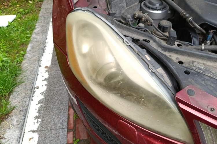 Used Volvo XC60 2011 2.0T Zhiya Edition Right Front Headlight