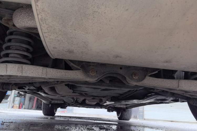 Used Volvo XC60 2011 2.0T Zhiya Edition Chassis Rear